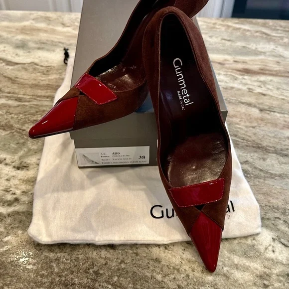 Rare Vintage Gunmetal Brown Suede with Red Patent Leather Pumps - Size 8 - EUC - Picture 2 of 7